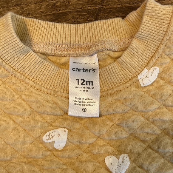 Carter’s 12m Yellow Sweatshirt and Jean Legging Set - Picture 4 of 5